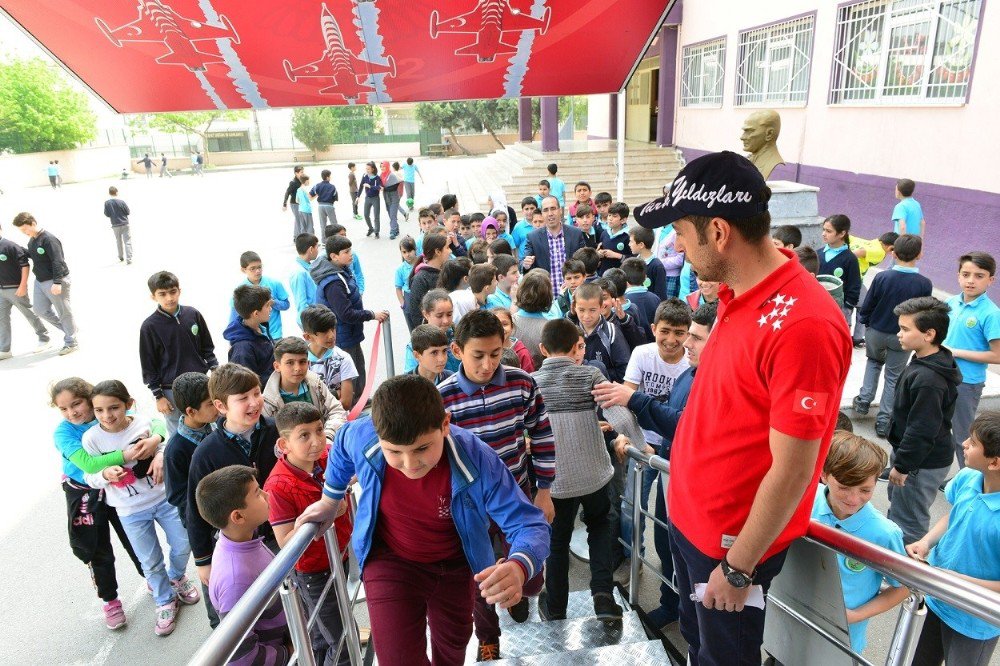 Yıldırımlı Çocuklar ‘Türk Yıldızları’ İle Uçtu