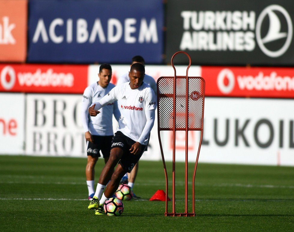 Beşiktaş’ta Derbi Hazırlıkları Sürüyor