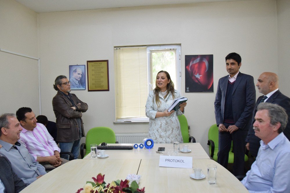 Düzce Üniversitesi Öğretim Üyesine Ait Kitapların Tanıtımı Gerçekleştirildi