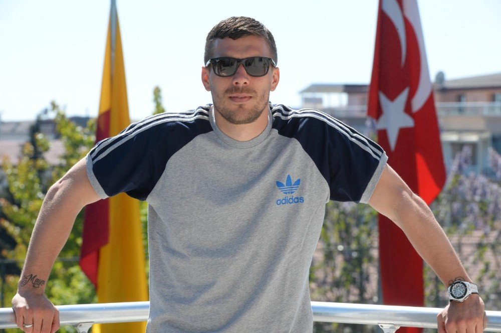 Podolski: "Umarım Galatasaray Taraftarı Beni Unutmaz"