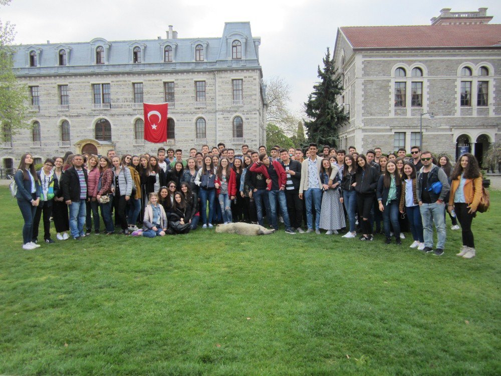 Gaziantep Kolej Vakfı Öğrencileri Üniversiteleri Mercek Altına Aldı