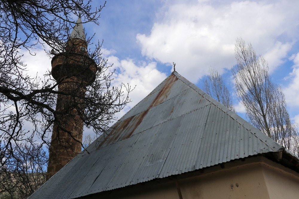 600 Yıllık Caminin İlginç Özellikleri