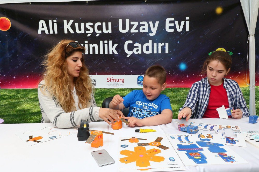 Eyüplü Astronomlar Amatör Astronomlar Kulübü’nde