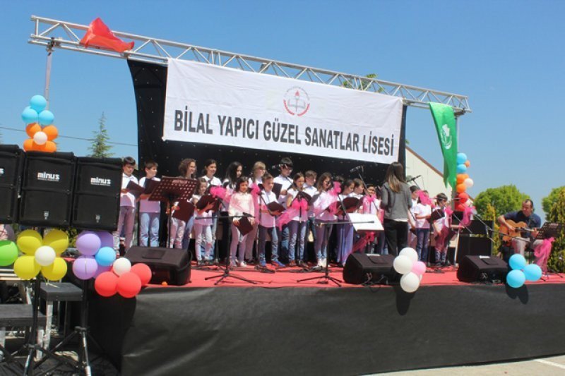 Bilal Yapıcı Güzel Sanatlar Lisesinde Korolar Şenliği