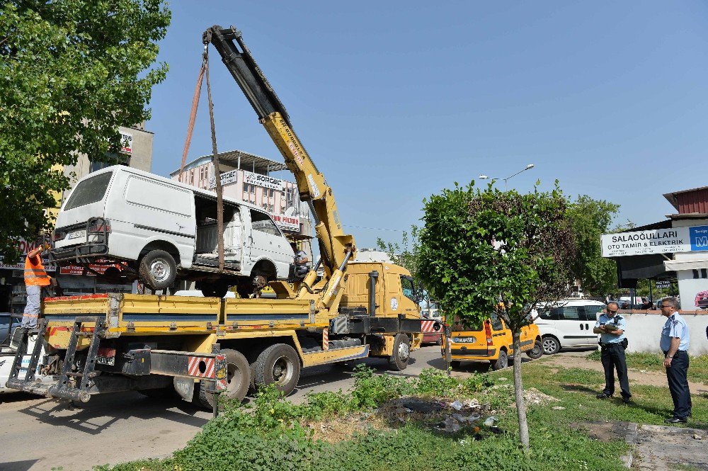 Muratpaşa’da Hurda Araç Operasyonu