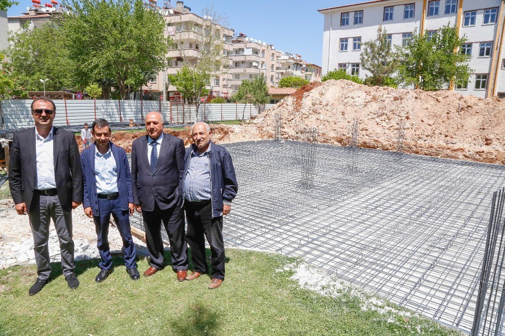 Gazi Mahallesinde Taziye Evi Sorunu Kalkıyor