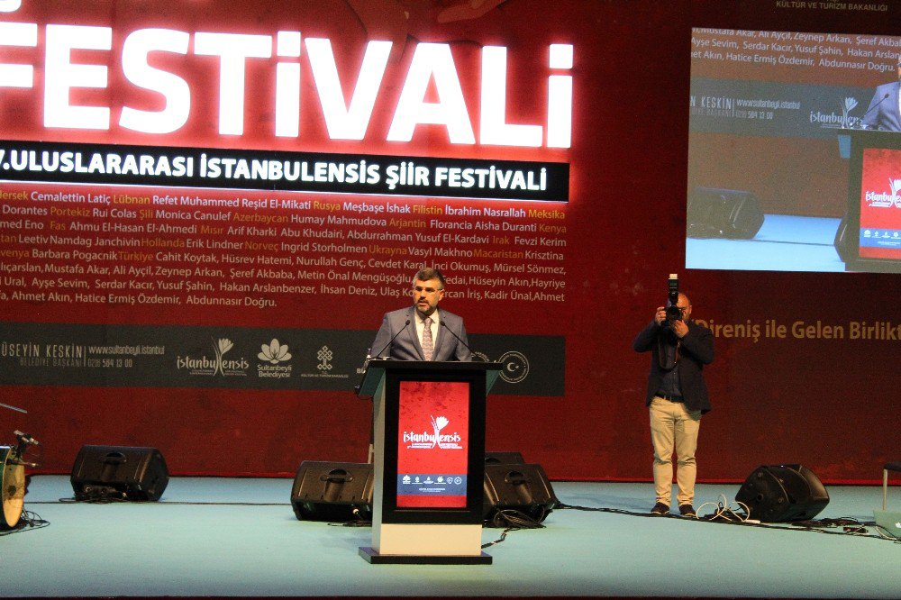 5’inci Uluslararası İstanbulensis Şiir Festivali’nde Bosnalı Şairden Recep Tayyip Erdoğan Şiiri