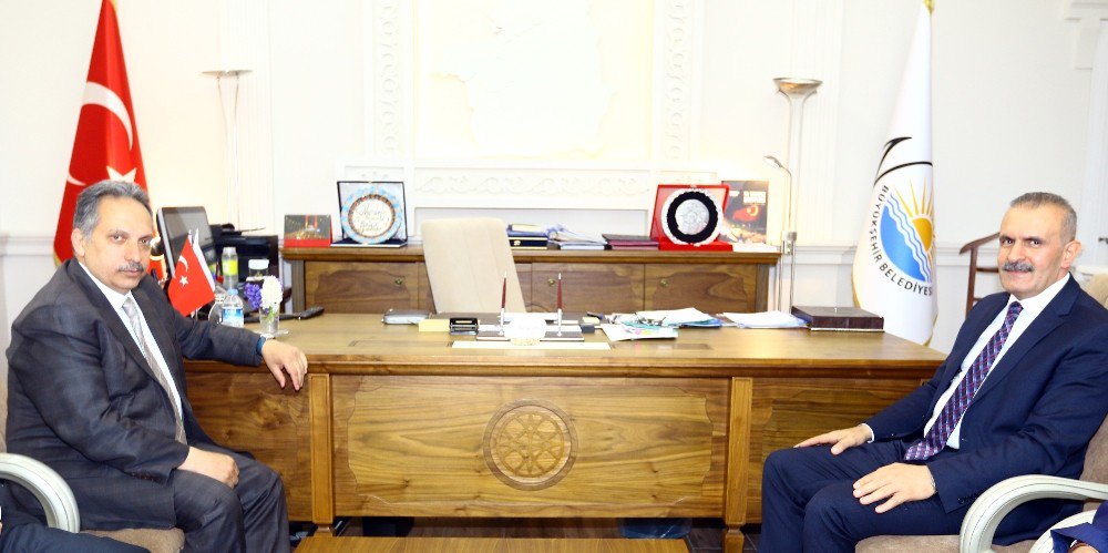 Kayatürk’ten Mustafa Yalçın’a Ziyaret