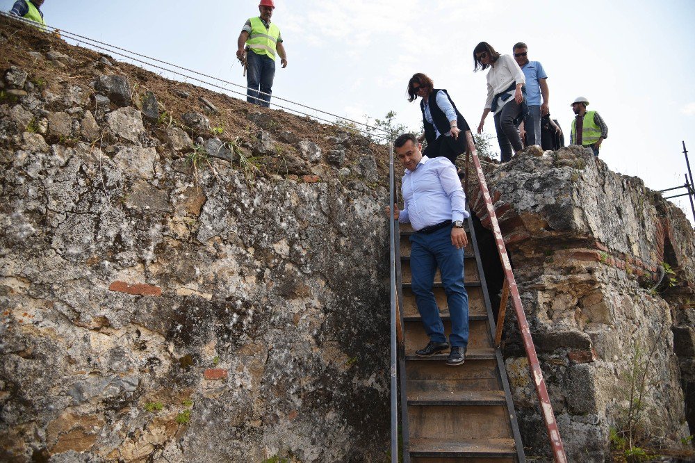 Tarihi Sedre Köşkü’nde Restorasyon Çalışmaları Başladı
