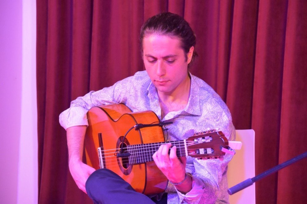 Alternatif Sahne’de Eğlence Devam Ediyor