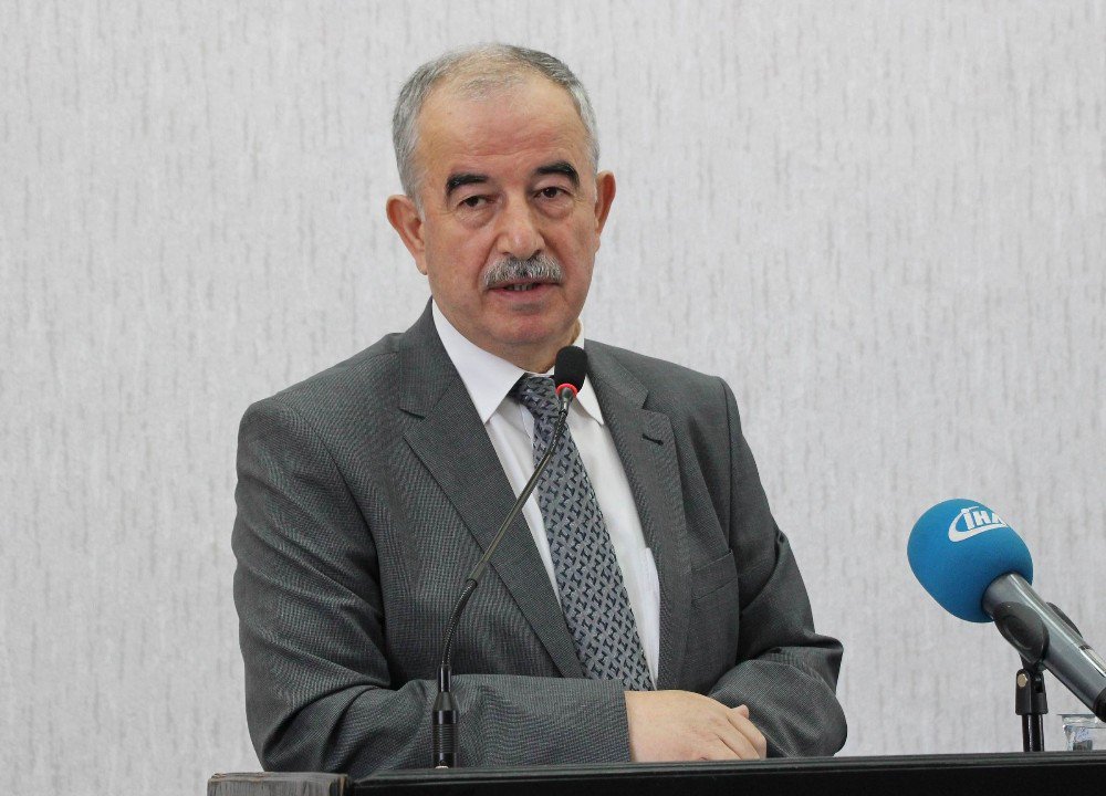 Ali Bardakoğlu: "Müslümanlıkla Ahlak Birbirinden Hayli Ayrıldı”