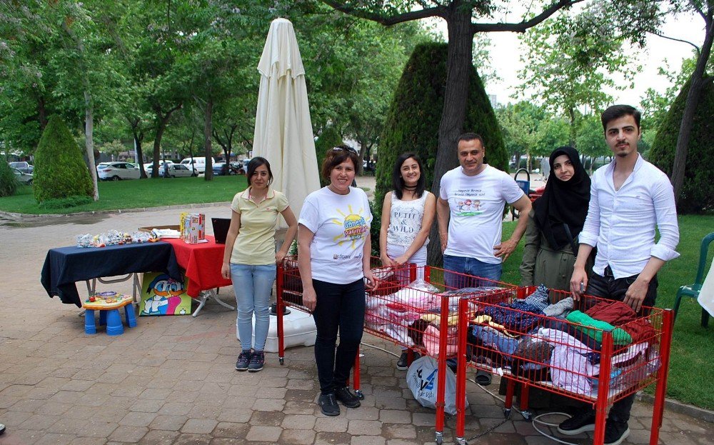 Lösev Yardım Tırı Salihli’de