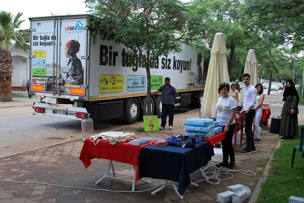 Lösev Yardım Tırı Salihli’de