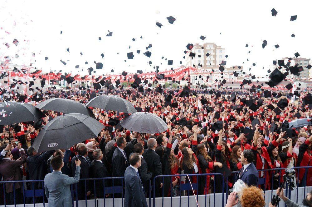 Başbakan Yardımcısı Kurtulmuş’tan Öğrencilere “Elif Gibi Dik Olun” Nasihati