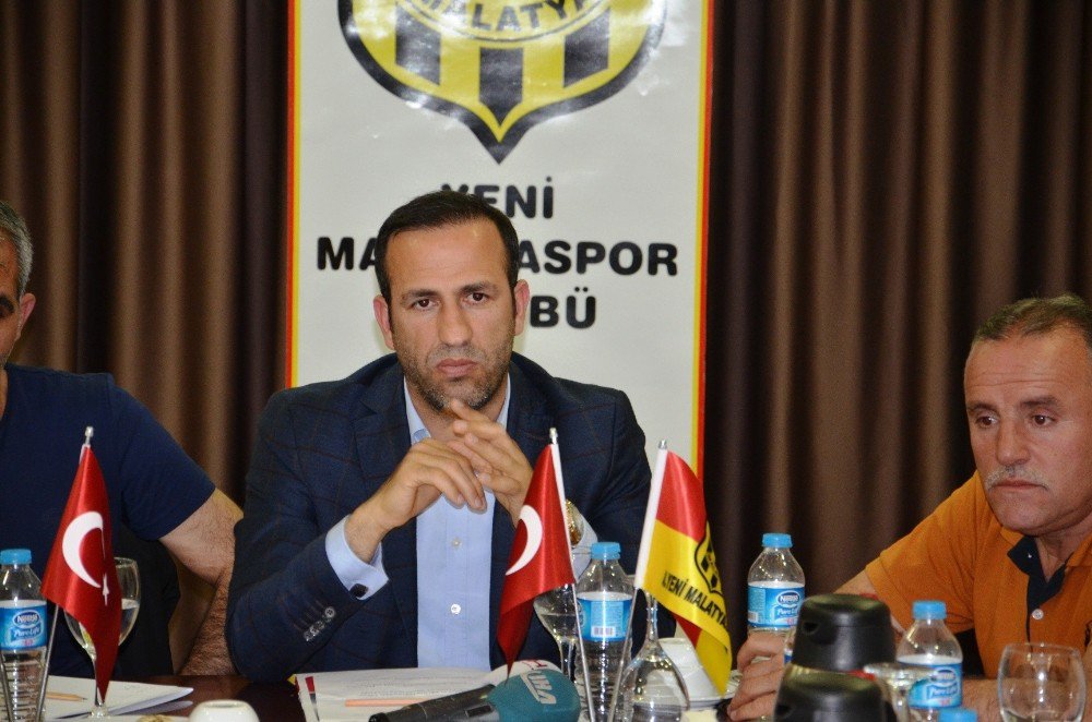 Evkur Yeni Malatyaspor’da Durum Değerlendirmesi Toplantısı