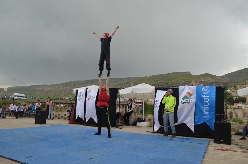 Hasankeyf’te Sirk Gösterisi Düzenlendi