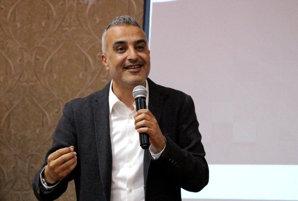 Develi, Samsunluları Ünlü Mamuller’le Güldürdü