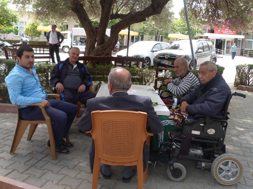 Gençler Geçmişine Sahip Çıkıyor