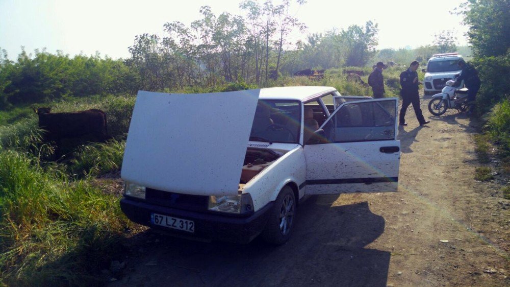 Çaldıkları Otomobilin Benzini Bitince Bıraktılar