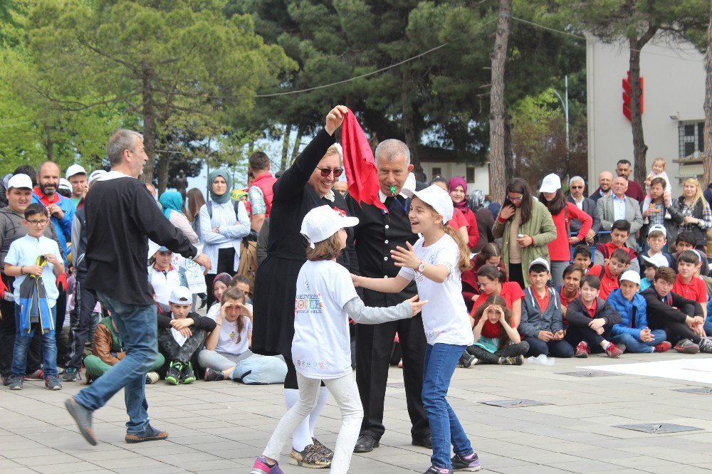 Ünye’de “23 Nisan Çocuk Oyunları Şenliği”