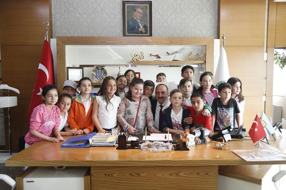 Gölbaşı Belediye Meclisi Kapılarını Öğrencilere Açtı