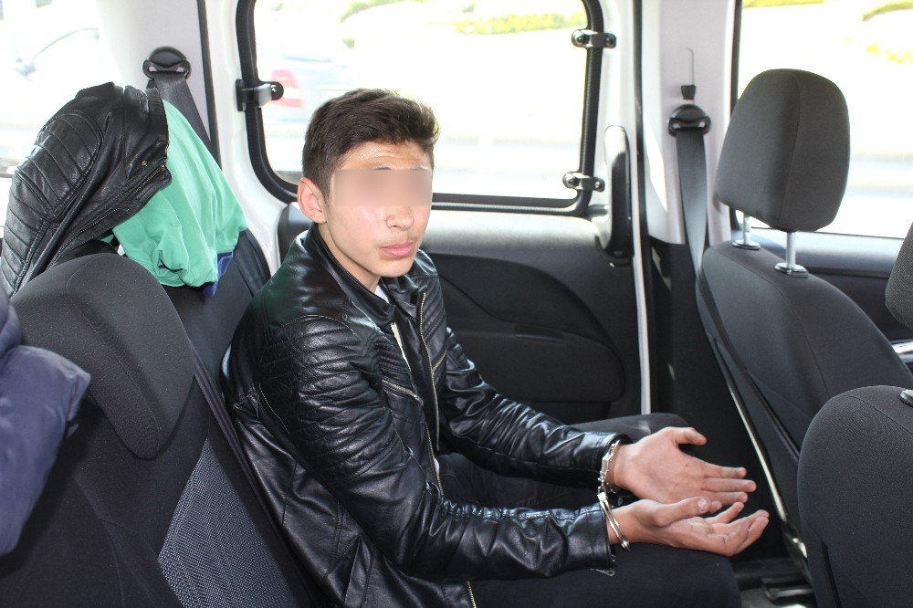 Şişli’de Motosikletle Polisten Kaçan Şüpheli Yakalandı