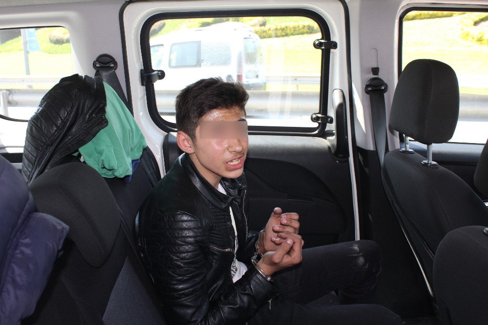 Şişli’de Motosikletle Polisten Kaçan Şüpheli Yakalandı