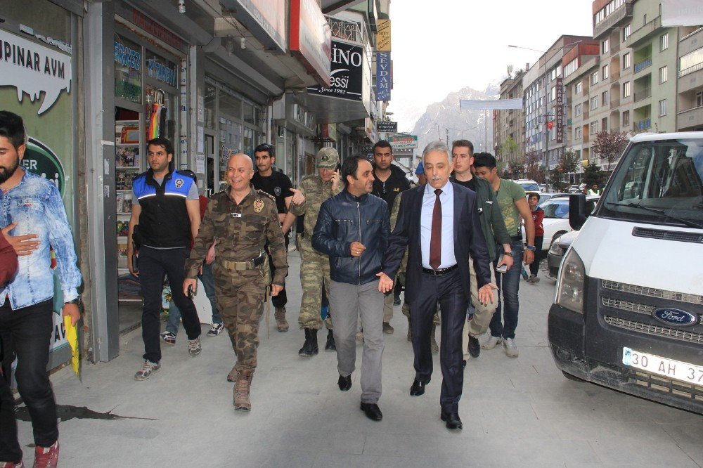 Vali Toprak’tan Esnaf Ziyareti