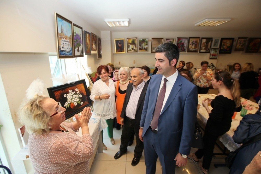 Kartal Halk Eğitim Merkezi Meslek Edindirme Kursları Yıl Sonu Resim Sergisi Açıldı