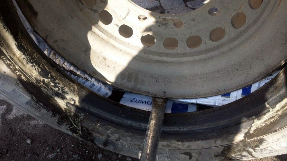 Çekici Stepnesinde Kaçak Sigara Ele Geçirildi