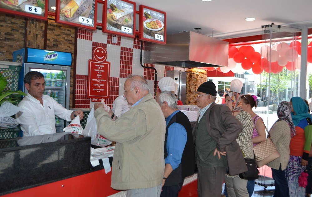 Dönerin 1,5 Tl Olduğunu Duyan Koştu