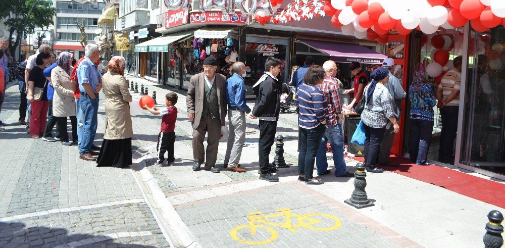 Dönerin 1,5 Tl Olduğunu Duyan Koştu