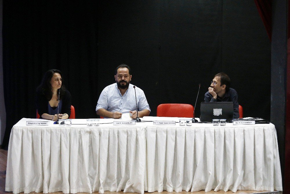 İzmir’in Felsefe’ye Yolculuğu Başladı