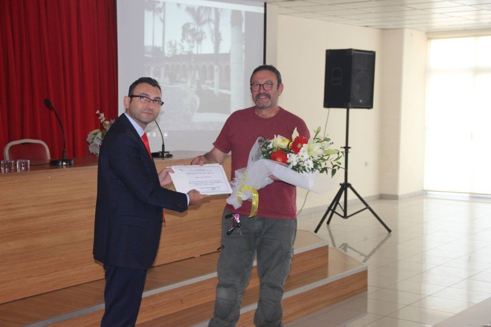 Burhaniye Uygulamalı Bilimler’de Seyahat Söyleşisi