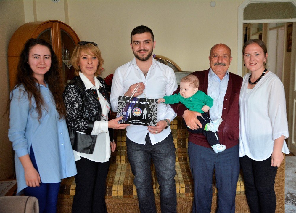 Körfezli Askerlere ‘Hayırlı Tezkereler’ Projesi