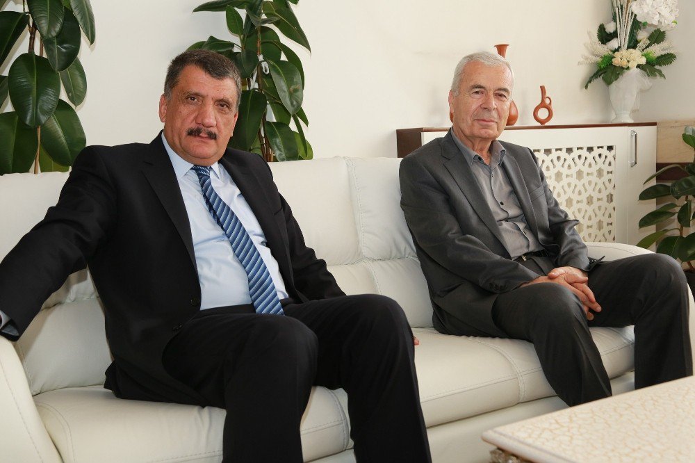 Malatya’nın Eski Valisi Kadıoğlu’ndan Ziyaret