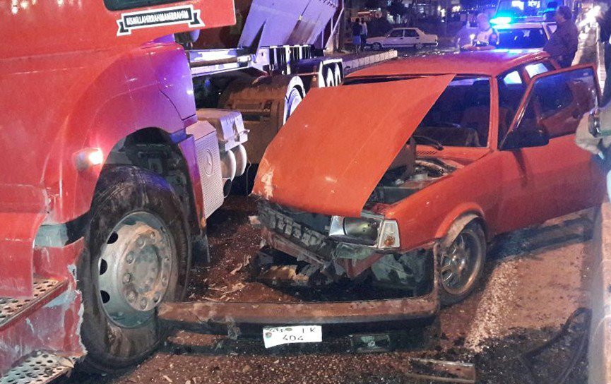 Milas’ta Otomobil İle Tır Çarpıştı; 2 Yaralı