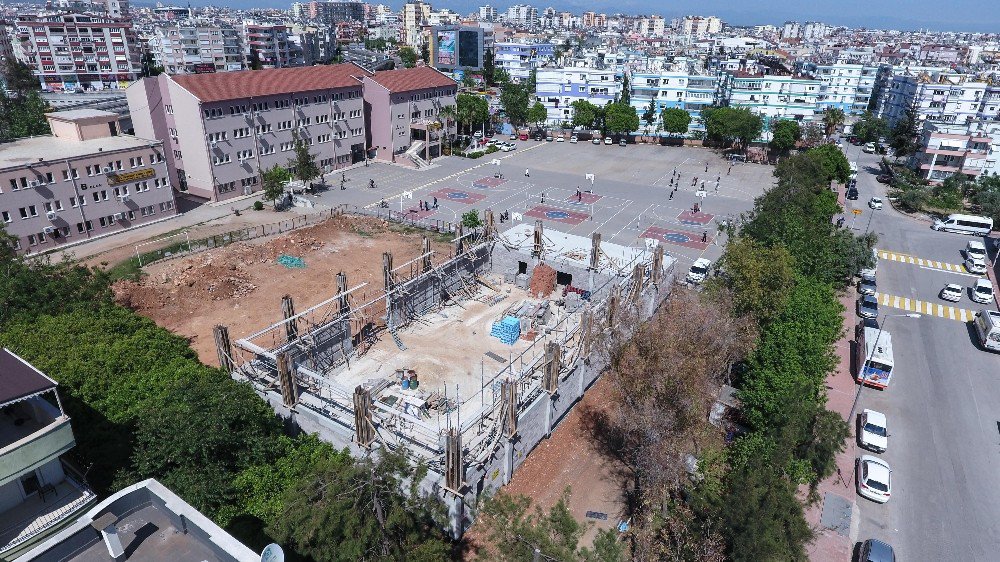 Muratpaşa Belediyesi ‘Okullar Hayat Olsun’ Projesi Devam Ediyor