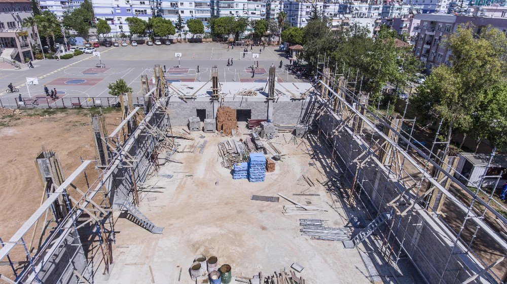 Muratpaşa Belediyesi ‘Okullar Hayat Olsun’ Projesi Devam Ediyor