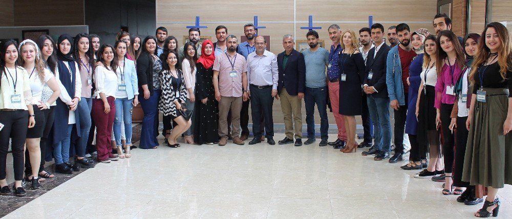 Sanat Ve Tasarım Öğrencileri Sergi Açtı