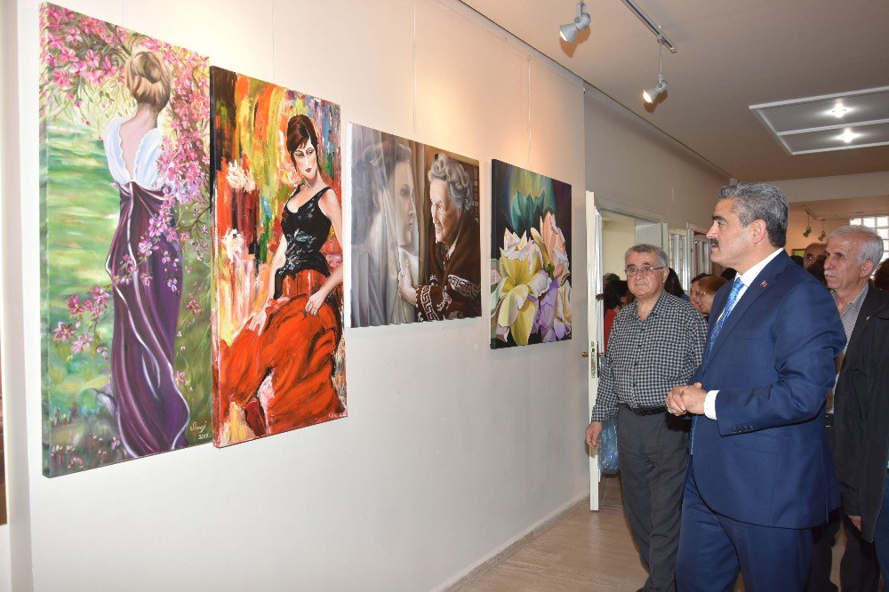 Nazilli Belediyesi Resim Kursiyerlerinin Hazırladığı Eserler Görücüye Çıktı