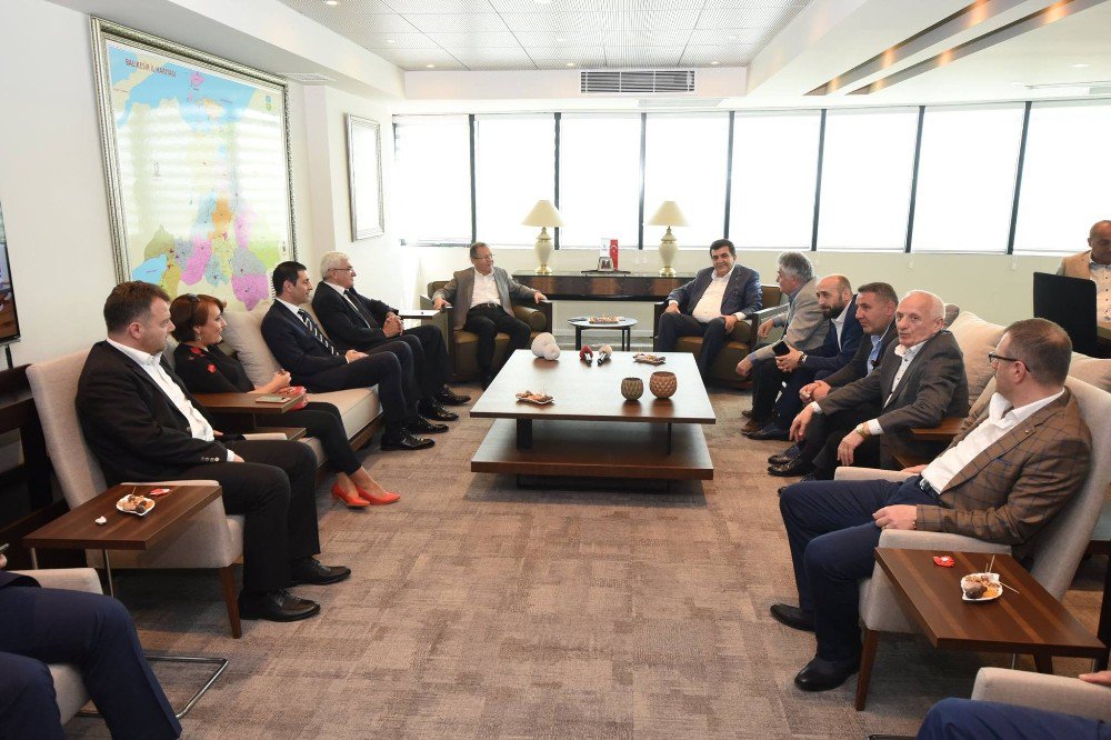 Rizeli İş Adamları Büyükşehir’de