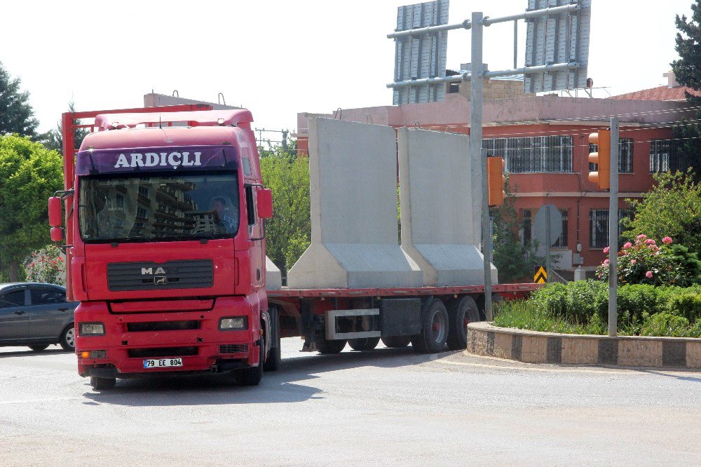 Sınırda Hareketlilik Sürüyor