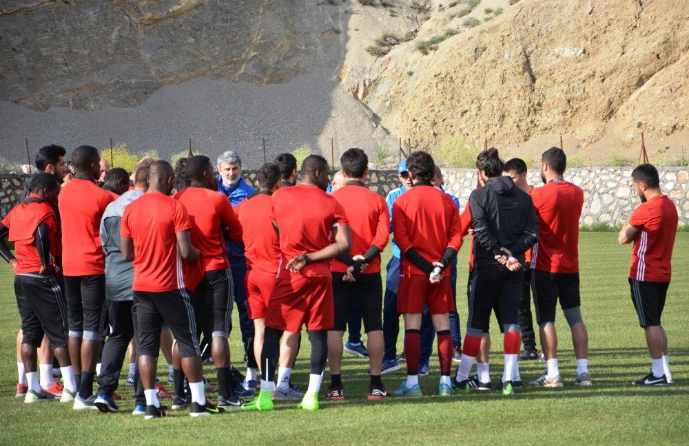 Evkur Yeni Malatyaspor’da Adana Demirspor Hazırlıkları Sürüyor