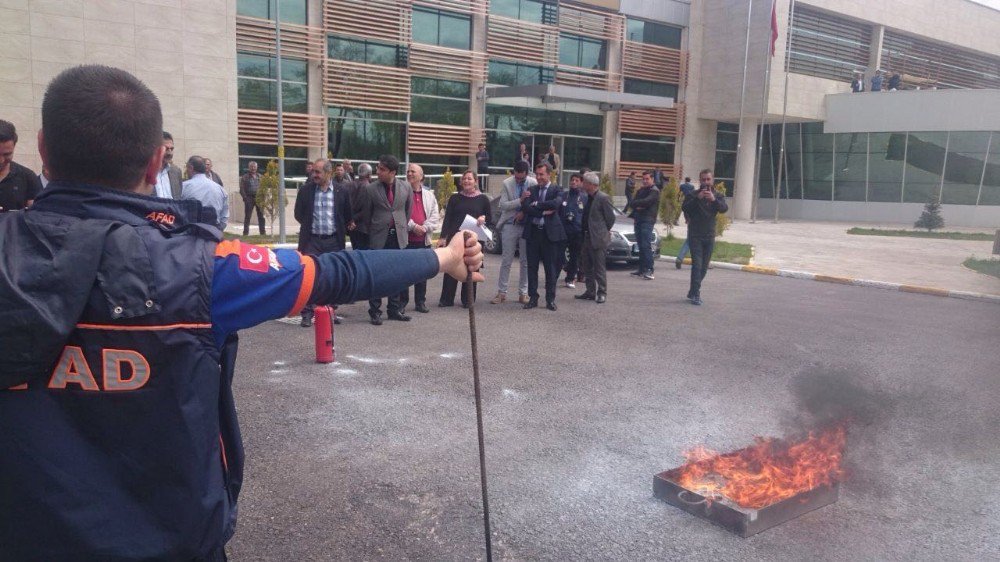 Van’da ‘Afet Bilinci Ve Yangın’ Tatbikatı