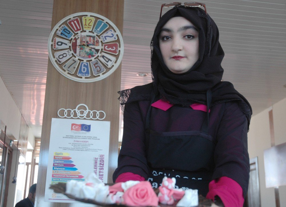 Van’da ‘Engelsiz Tatlar’ Etkinliği