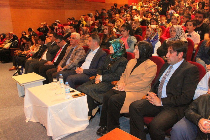 Anaokulu Öğrencilerinden Muhteşem Gösteri