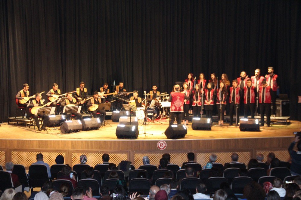 Elazığ’da Türk Halk Müziği Konseri