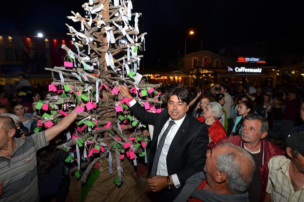 İzmir’in İlçelerinde Hıdrellez Coşkusu