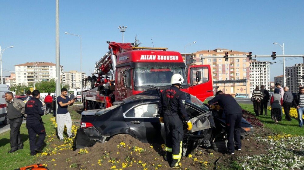 Malatya’da Trafik Kazası: 1 Ölü 2 Yaralı